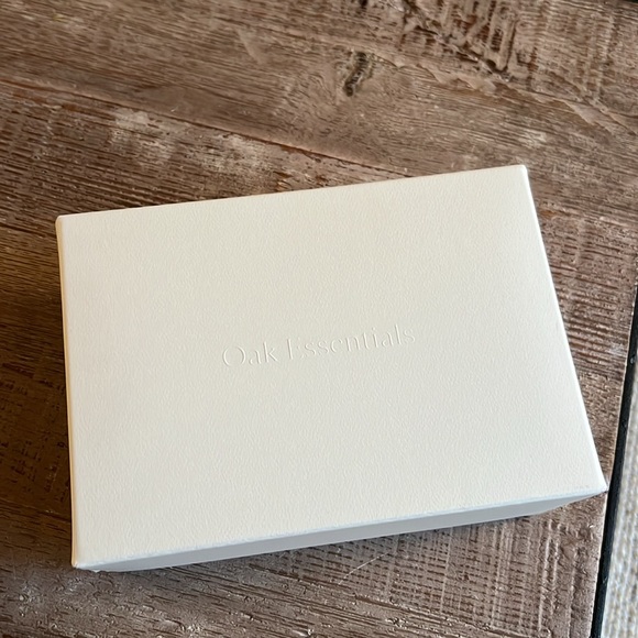 NIB! Oak Essentials Signature Fragrance Gift Set - Cuir Rose - Picture 6 of 8